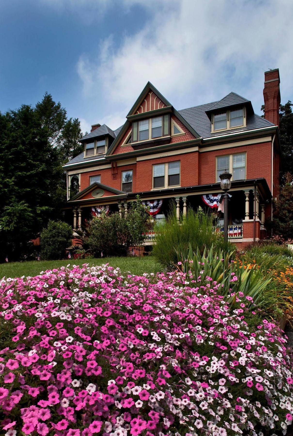 Bed and breakfast B.f. Hiestand House